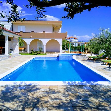 Apartment House Kastela With Heated Pool & Jacuzzi Exterior photo